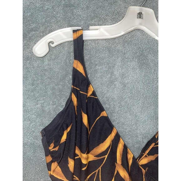 Miraclesuit Swimsuit Women 12 Black One Piece V-Neck Wireless Tropical Beach‎ - Picture 4 of 11